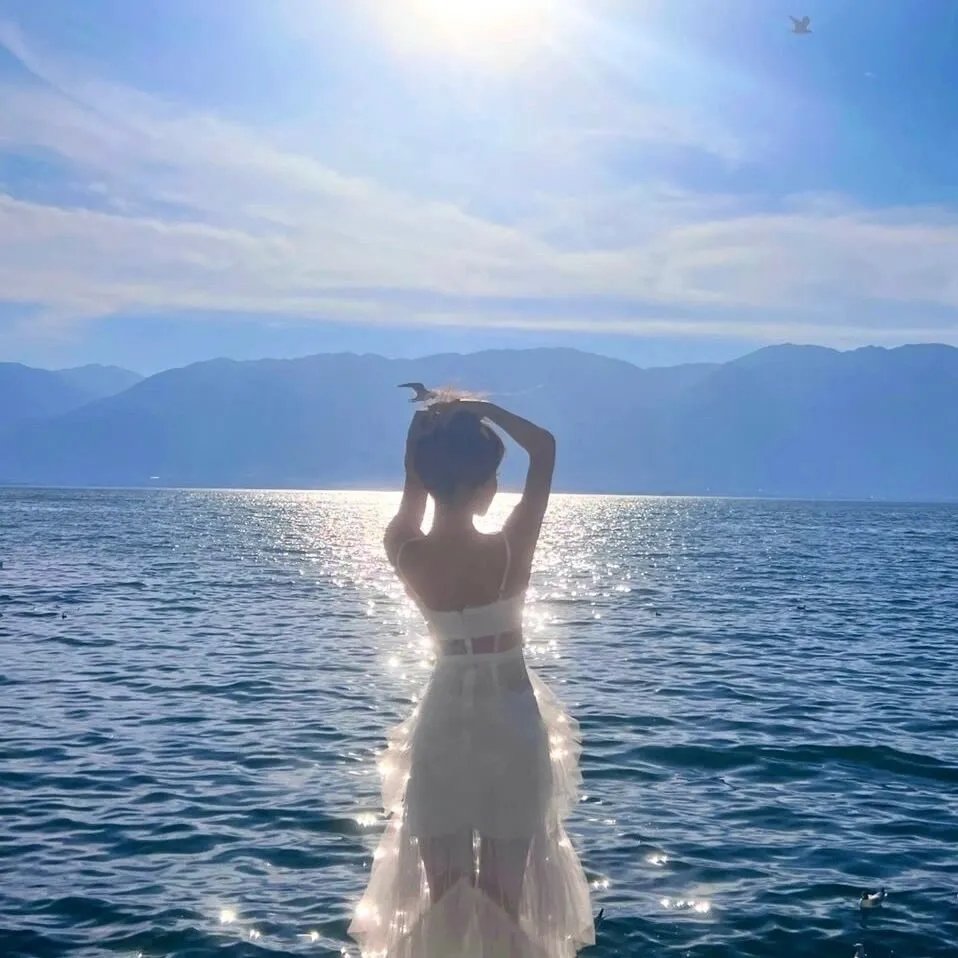 一半海水,一半火燄